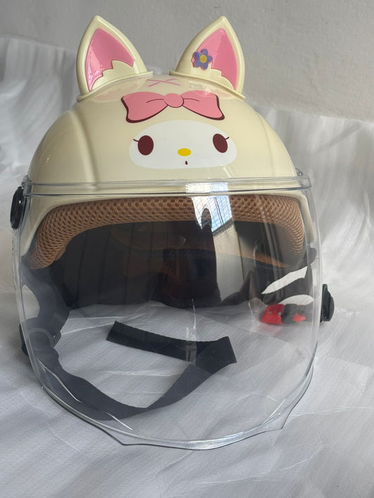 Casco crema estilo gatica
